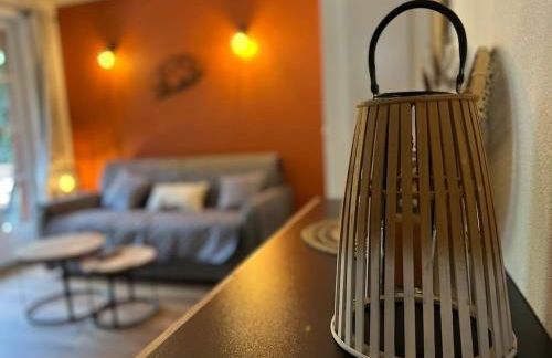 T3 rénové avec balcon, vue montagne et Parking. - Photo 6