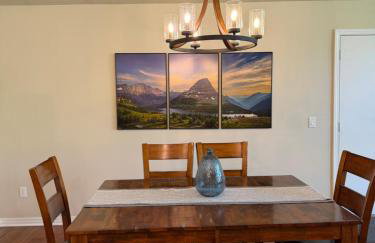 Whitefish Home, 3 BED 2 BATH, Sleeps 7, Hot Tub, AC - Foto 6