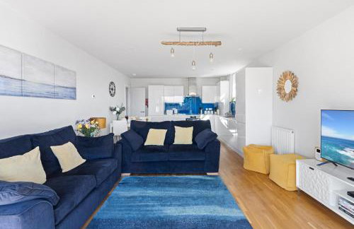 Stunning Coastal Apartment in Maidencombe with Sea Views & Garden - Foto 5