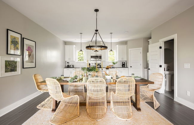 Mccreery by Avantstay Stylish Spacious Nashville Flat w Modern Design - Photo 10