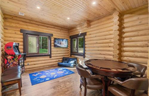 Log House Chalet, Volleyball field, Sauna, Hot Tub - Foto 26