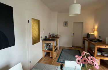 Rosa Schwarz - Foto 1