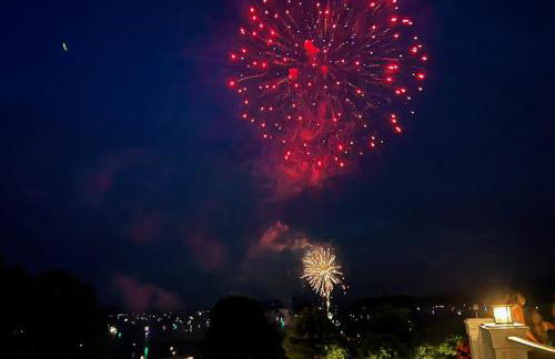 Less Than 1 Mi to Lake George! Family Retreat with Deck - Foto 43