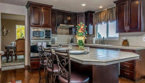 Wasatch Retreat in Draper with Mtn Views Theater and Hot Tub - Foto 5