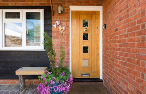 6 bedrooms beautiful home 3 bathrooms, quiet location with garden near Legoland Windsor Heathrow - Foto 62