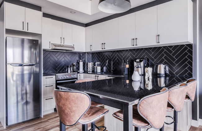 Appartement Luxe | Incredible Sunset View - Pool - Parking - Near Old Québec - Foto 10