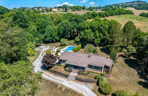 Spacious Serene Cabin Sleep 14 Pool Hot Tub Games - Foto 1