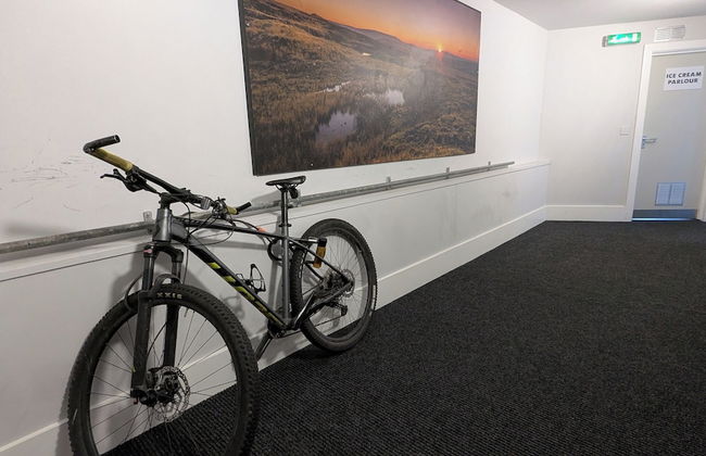 Captivating 1-bed Apartment, Merthyr Tydfil - - Foto 18