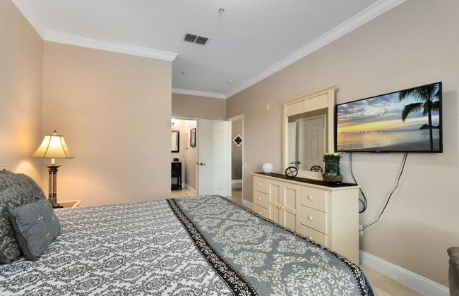 Spacious 3 Bed, 2 Bath Condo In Gated Community 3 Bedroom Condo by RedAwning - Foto 3