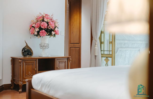 Luxe Paradise Suites Hotel - Photo 17