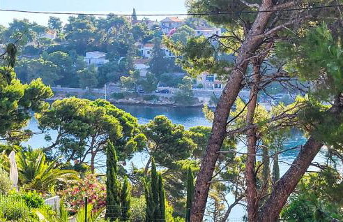 Nice Home In Splitska - Supetar - Photo 14