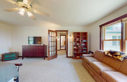 Flagpole Point - Photo 27