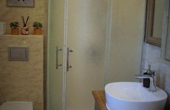 PIZUNY Dom pod dębem z balią na wyłączność - Foto 24