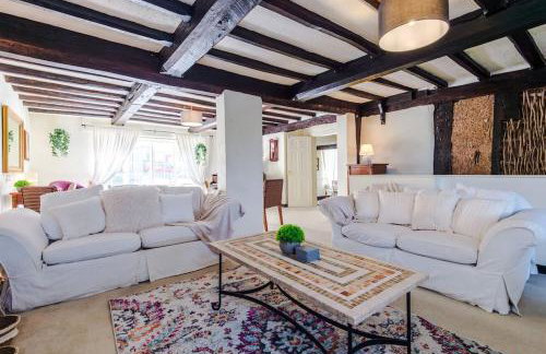 Spacious 5BR Home w/Game Room - Foto 10