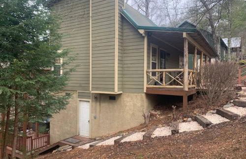 Cozy Cabin Smoky Mountains - Hot tub, pool, & golf - Foto 11