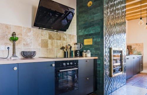 LUXURY Bergerie Corsica, PARIS Orly et disney - Foto 5