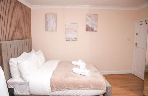 Large 4 Bedroom House Near Heathrow and M4 Free Parking - Foto 53