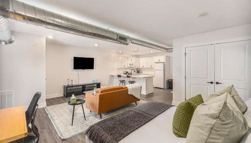 Modern Manor - Brand New Corporate Apt Downtown - Foto 3