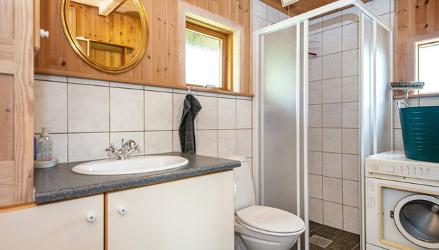 6 Person Holiday Home in Hovborg - Photo 5, Bathroom