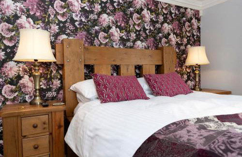 The Lodge - Photo 24