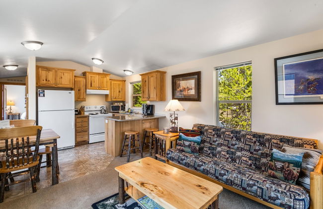 Lazy Duck Inn #30 The Lucky Duck House, a cozy 2-bedroom retreat 1 min from Yellowstone - Foto 15