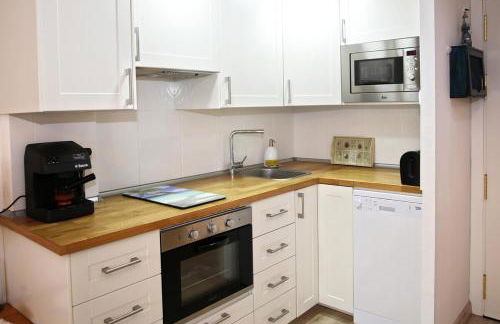 At151 Flat with Airco,building in front of the beach - Foto 16