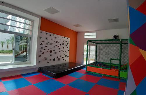 GUARUJÁ ASTURIAS, LAZER COMPLETO, AR CONDICIONADO E VARANDA GOURMET - Foto 45