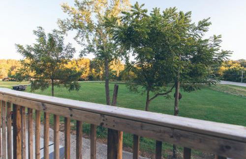 Retreat to Bass Creek 2 BR Apartment A Your Escape - Foto 24
