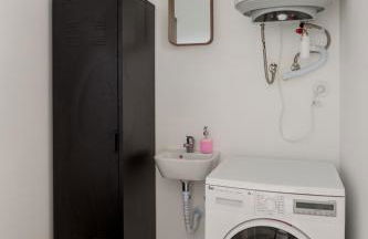 Stylish 2-Bedroom Apartment with Terrace in Alcântara - Photo 11