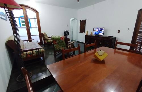 Cabo Frio, casa estilo colonial, ampla e confortável. - Foto 11