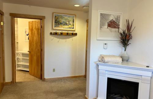 Ski in Ski out Resort Breckenridge 1BR 2Beds Parking, Resort Shuttle & Amenities - Foto 26