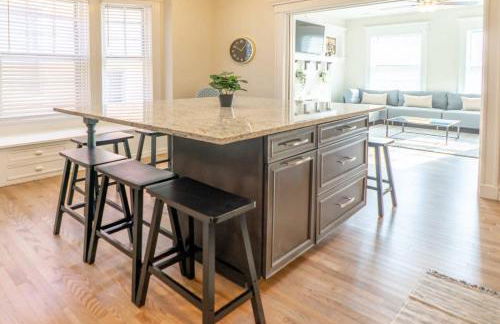 8BR at Tower Grove Park Sleeps 22 ABODEbucks - Photo 29