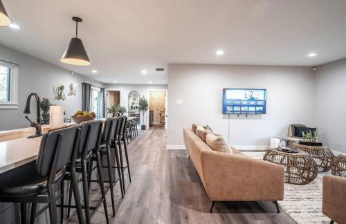 OliveBranch-LuxeDesigner Home-Spa-Firepit-GameZone - Foto 10