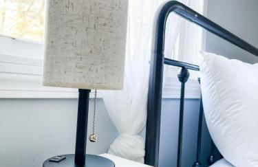 Sparkling Saratoga 3BR home near Track and SPAC Dogs - Foto 8