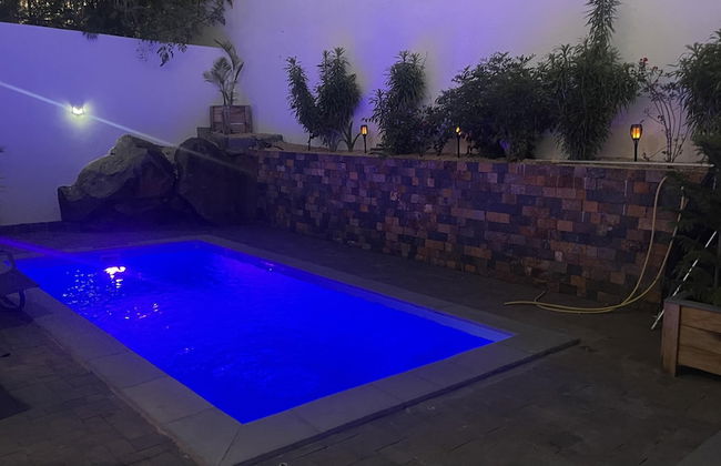 Spacious 4-bed Villa in Flic en Flac Roof top bar - Photo 13