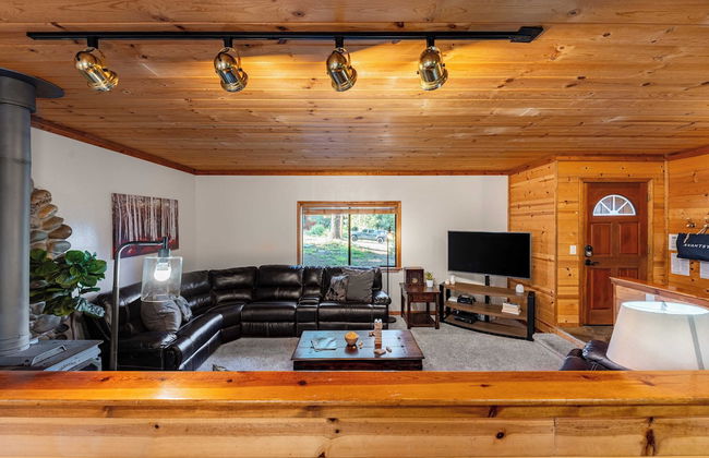 Whiskey Springs by Avantstay Classic Cabin Near Tahoe Donner Ski Area! - Foto 8