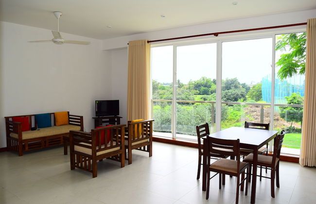 The Green' Apartments - Photo 1