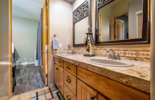 Quail Mountain Desert Resort: Heated Pool, Mt Vews, all BR's King & TV's, Hiking - Photo 23