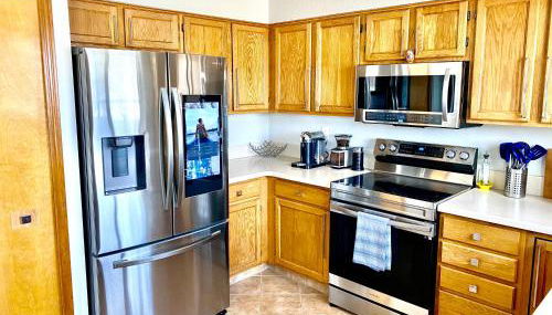 3br home 2br unit close to USAFA with fireplace - Foto 3, stove, pet friendly, minibar