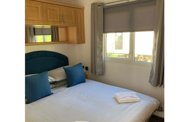 Beautiful 3-bed Caravan on Holiday Park - Foto 2