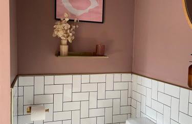 The Harborne Home opposite QE hospital & Birmingham university - Photo 15