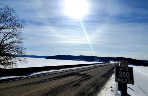 Renovated Cottage with Spa Surrounded by Beautiful Hiking Trails by Tappan Lake in Ohio - Foto 21