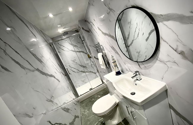 Beautiful Hot Tub Suite in Lytham St Annes - Foto 29