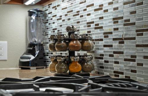 3 BD Townhome w Rooftop Terrace w Free Parking - Foto 20