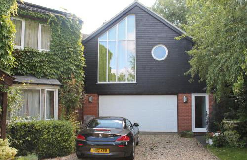 Pear Tree House Studio - Photo 4