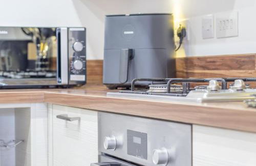 Pass the Keys Next to Braehead - Free Parking - Foto 12