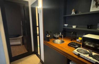 Apartamento a Passos do Metrô da Glória! Silêncio e Portaria 24h - Foto 16