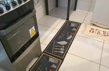 Morada Aconchegante com 2 quartos and Sofá Cama - Foto 13