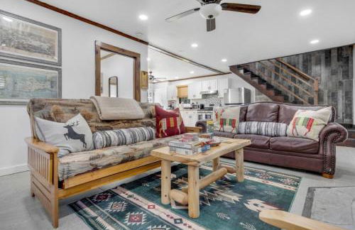 Twin Pines Retreat - Lake, Firepit and Games - Foto 63