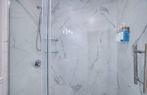 Cozy Poconos Retreat Hot tub, Game room and igloo - Foto 27